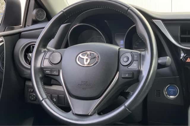 Toyota Auris (2018) thumbnail 11