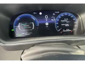Toyota Corolla (2024) thumbnail 5