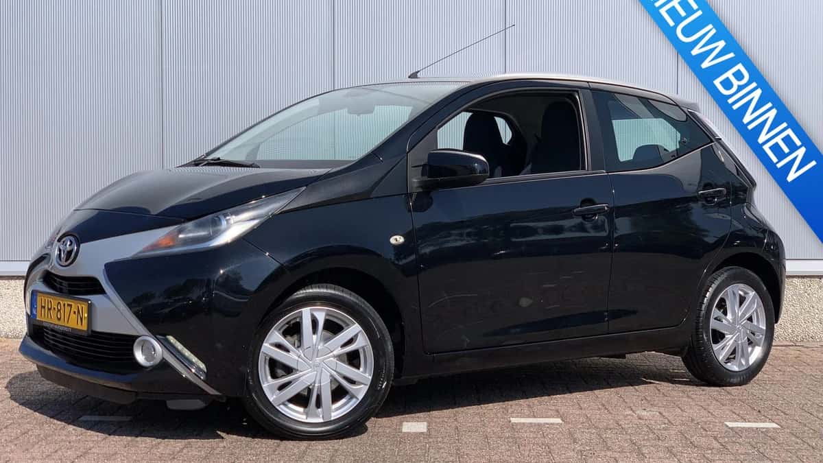 Toyota Aygo (2015) — foto 1
