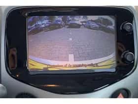 Toyota Aygo (2015) thumbnail 17