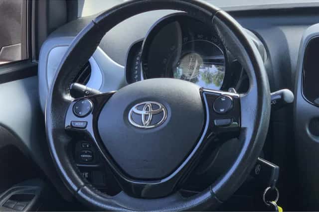 Toyota Aygo (2019) thumbnail 11