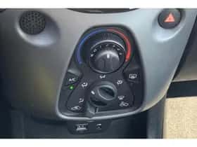 Toyota Aygo (2019) thumbnail 19