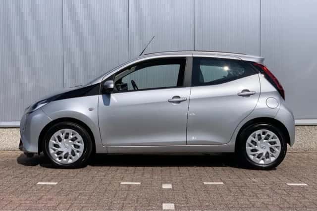 Toyota Aygo (2019) thumbnail 4