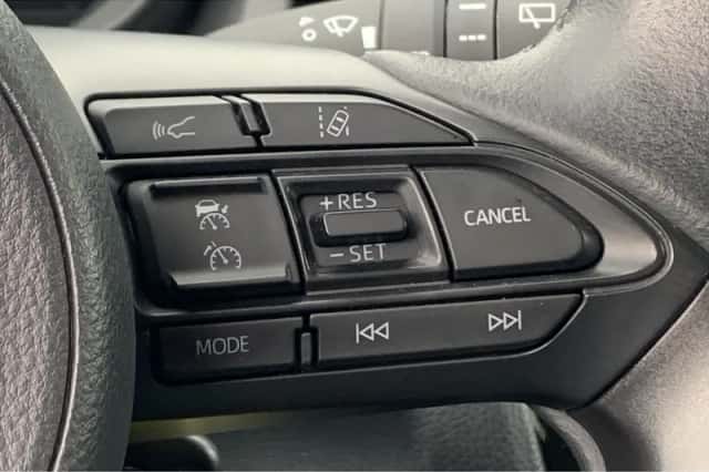 Toyota Yaris Cross (2024) thumbnail 14