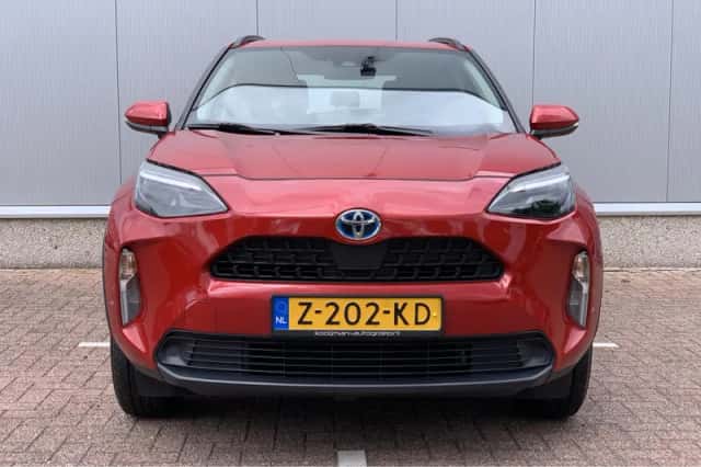 Toyota Yaris Cross (2024) thumbnail 3