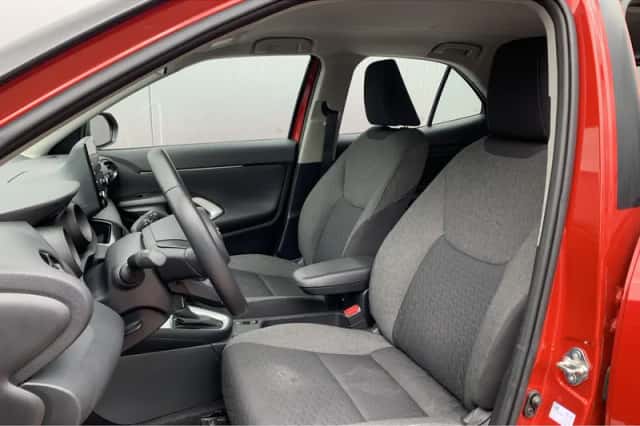 Toyota Yaris Cross (2024) thumbnail 7