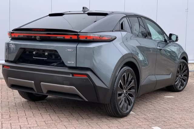 Toyota C-HR+ (2026) thumbnail 2