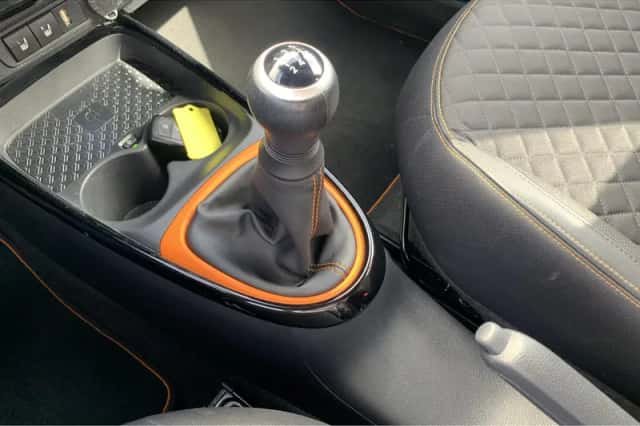 Toyota Aygo (2022) thumbnail 17