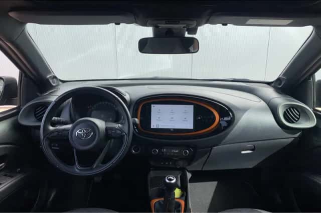 Toyota Aygo (2022) thumbnail 8