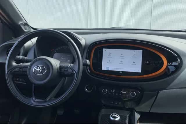 Toyota Aygo (2022) thumbnail 9
