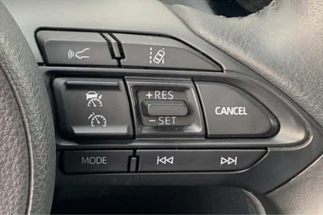 Toyota Yaris Cross (2022) thumbnail 14