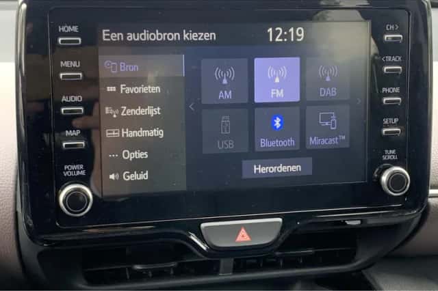 Toyota Yaris Cross (2022) thumbnail 17