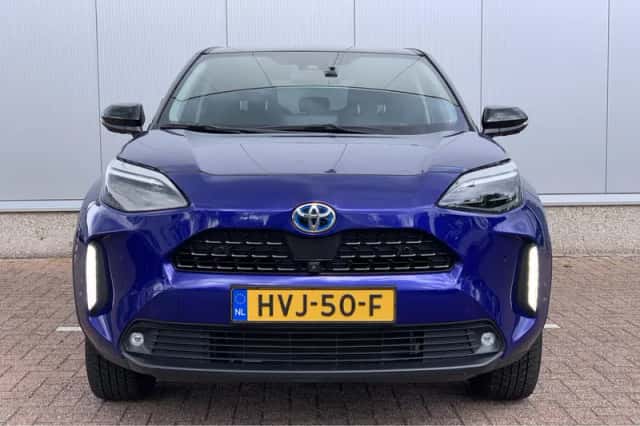 Toyota Yaris Cross (2022) thumbnail 3