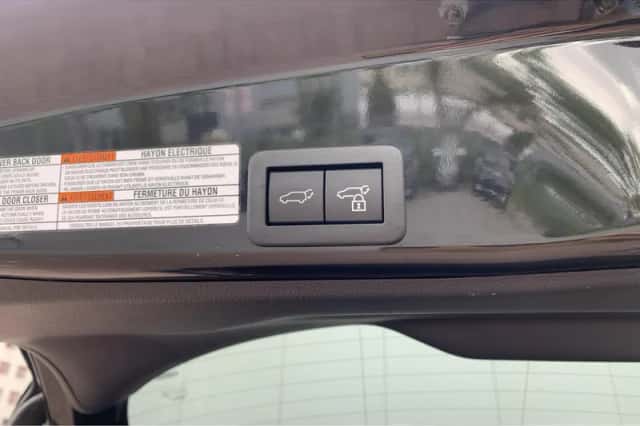 Toyota Yaris Cross (2022) thumbnail 24