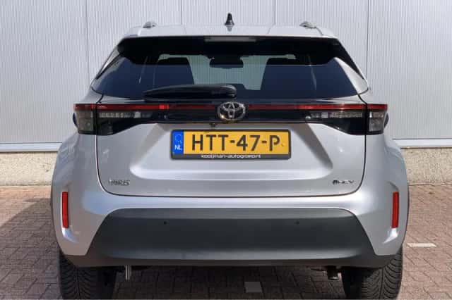 Toyota Yaris Cross (2025) thumbnail 5
