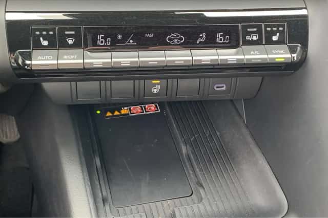Toyota C-HR (2025) thumbnail 18