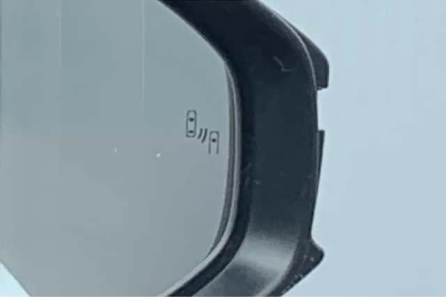 Toyota C-HR (2025) thumbnail 21