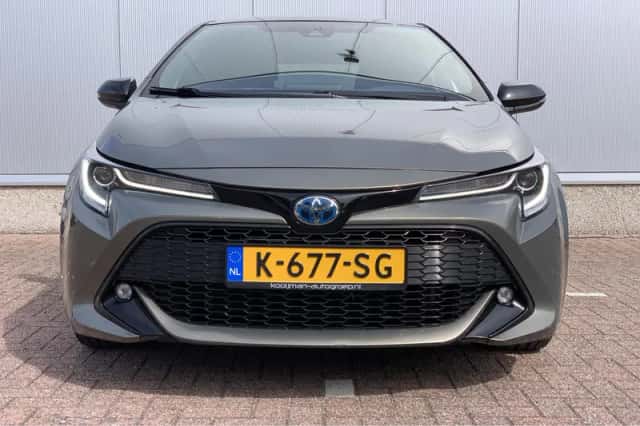 Toyota Corolla (2019) thumbnail 3