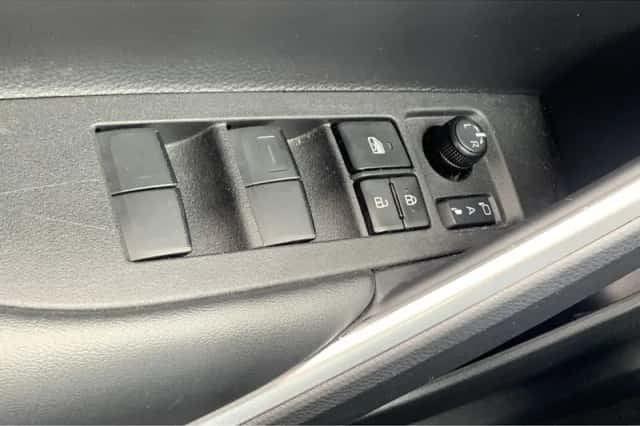 Toyota Corolla (2025) thumbnail 21