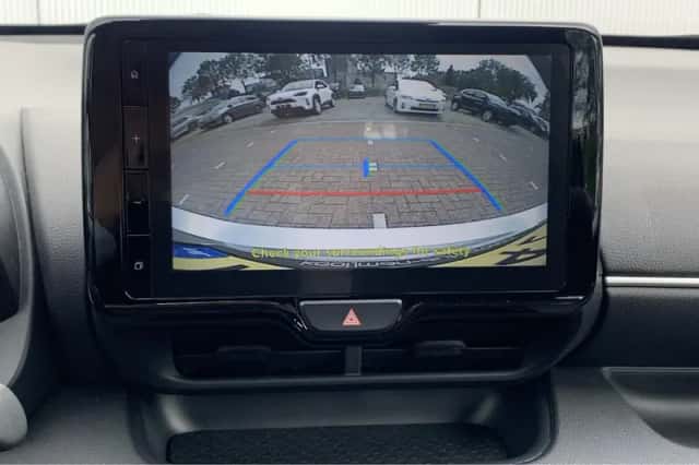 Toyota Yaris (2025) thumbnail 16
