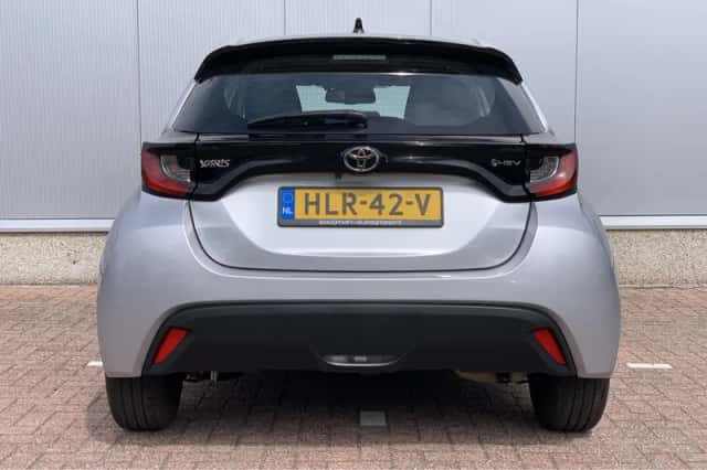 Toyota Yaris (2025) thumbnail 5