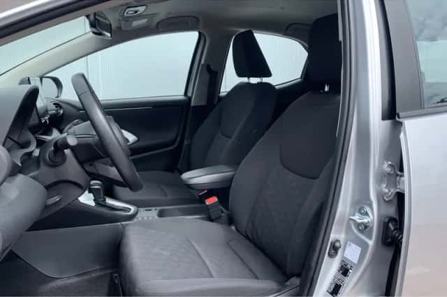 Toyota Yaris (2025) thumbnail 7
