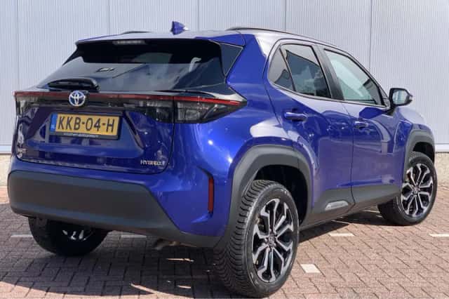 Toyota Yaris Cross (2023) thumbnail 2