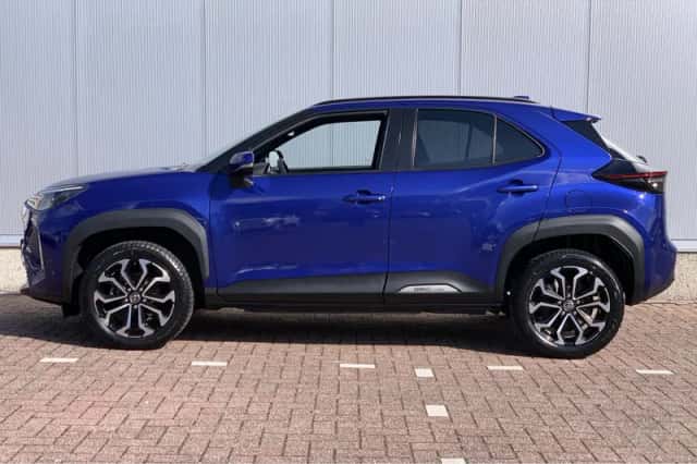 Toyota Yaris Cross (2023) thumbnail 4