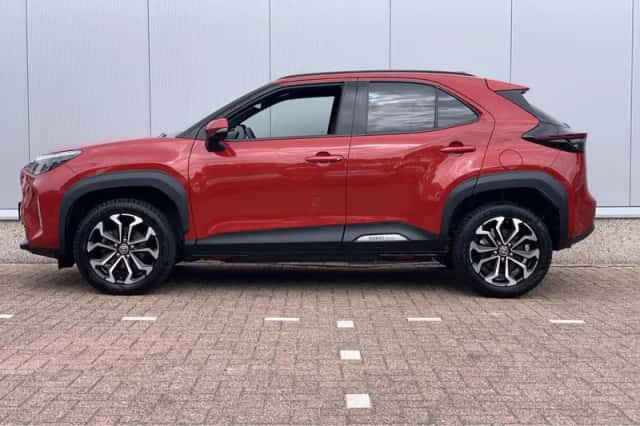 Toyota Yaris Cross (2023) thumbnail 4