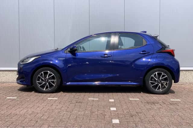 Toyota Yaris (2021) thumbnail 4