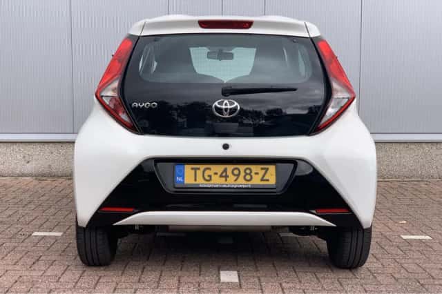 Toyota Aygo (2018) thumbnail 5