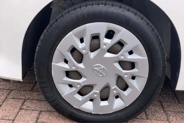 Toyota Aygo (2018) thumbnail 6
