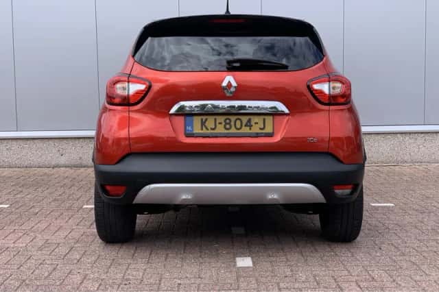 Renault Captur (2016) thumbnail 5