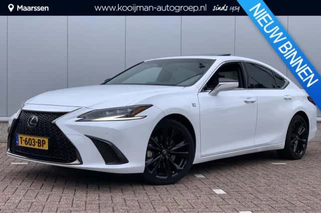 Lexus ES (2023) thumbnail 1