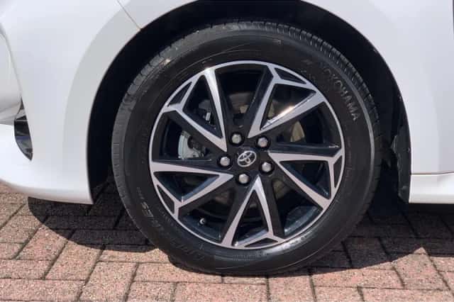 Toyota Yaris (2022) thumbnail 6