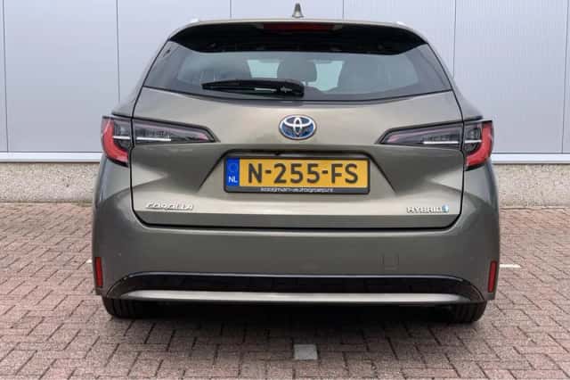 Toyota Corolla (2021) thumbnail 5