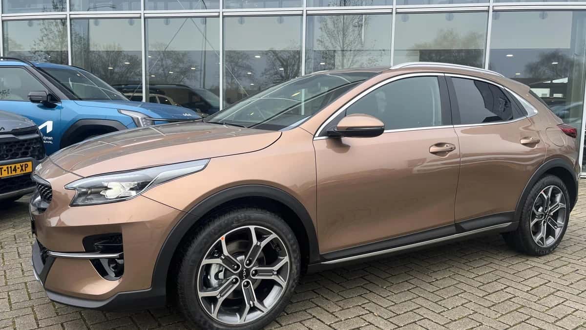Kia XCeed (2023) — foto 1