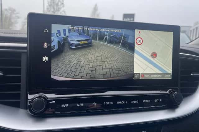 Kia XCeed (2023) thumbnail 11
