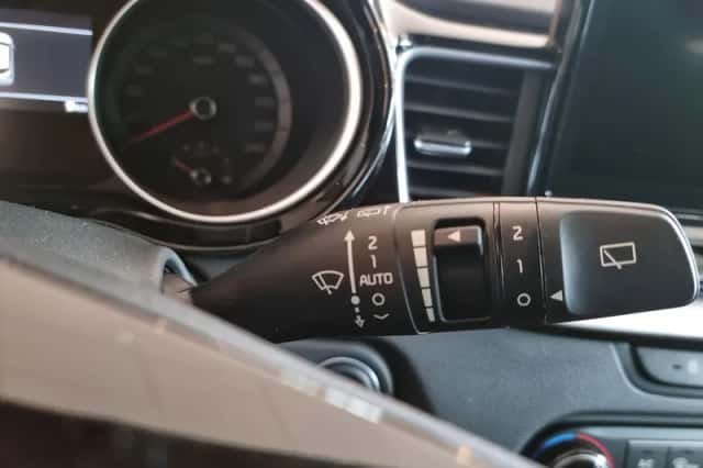 Kia XCeed (2023) thumbnail 8