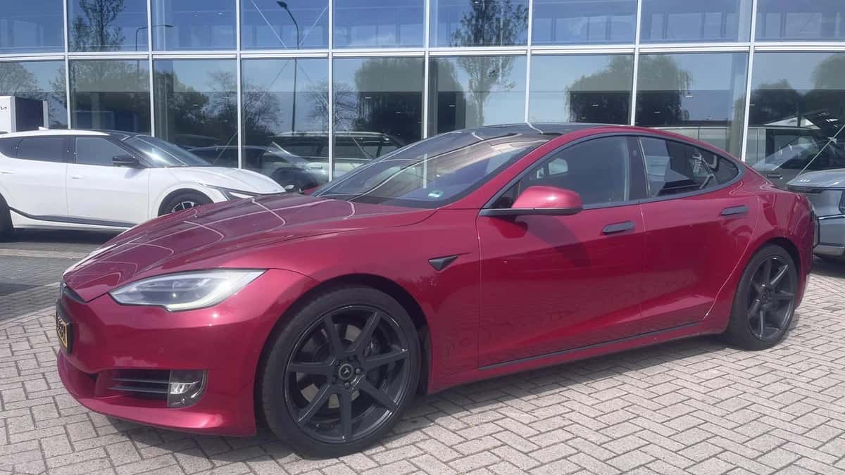 Tesla Model S (2018) — foto 1