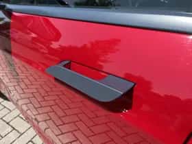 Tesla Model S (2018) thumbnail 9