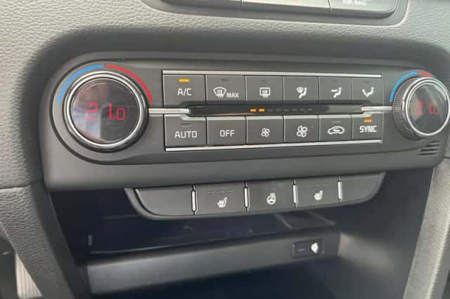Kia XCeed (2022) thumbnail 13