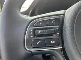 Kia Niro EV (2020) thumbnail 16