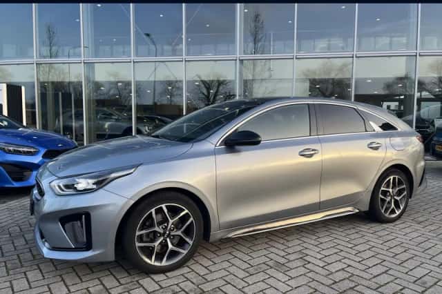 Kia Proceed (2021) thumbnail 1
