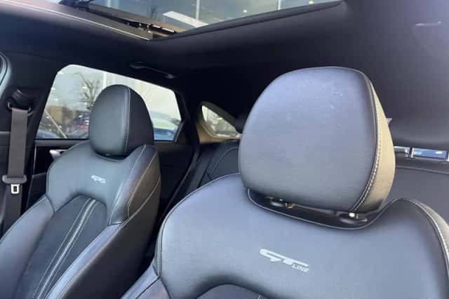 Kia Proceed (2021) thumbnail 5