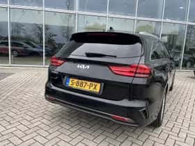Kia Ceed Sportswagon (2023) thumbnail 2