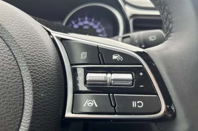 Kia Ceed Sportswagon (2023) thumbnail 13