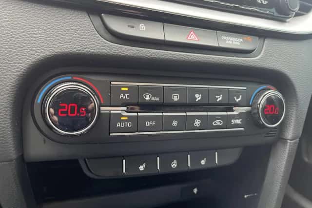 Kia Ceed Sportswagon (2023) thumbnail 15