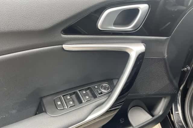 Kia Ceed Sportswagon (2023) thumbnail 19