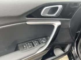 Kia Ceed Sportswagon (2023) thumbnail 19